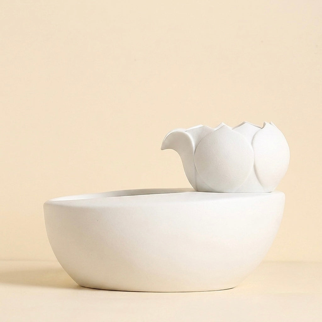 The Nokura Lotus Fountain — Ceramic Hydration for Cats & Dogs